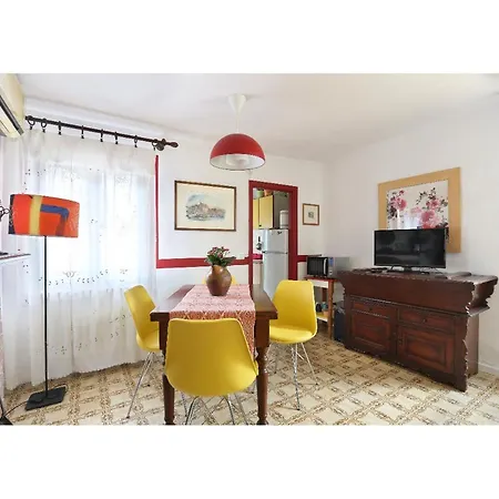Apartamento Di Marzia In Oltrarno